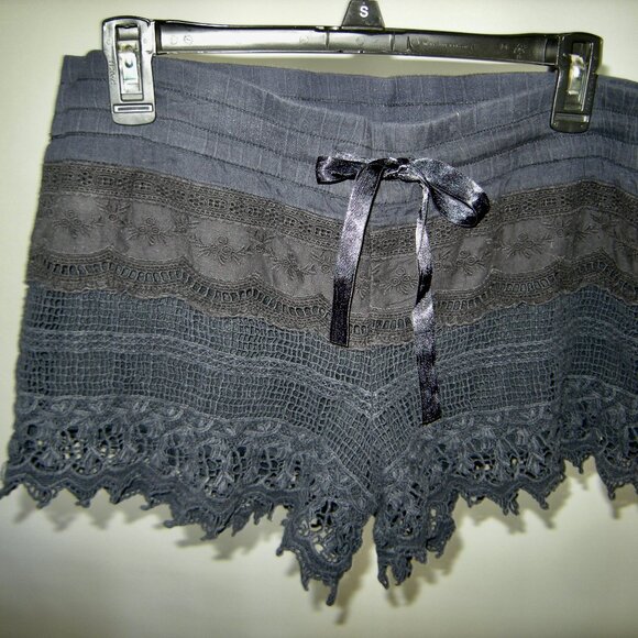 No Boundaries (NoBo) Lg (11-13) Drawstring Black Boho Lacy Short Shorts - Picture 6 of 6